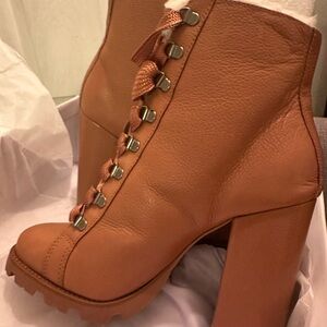 Schultz high heeled sneaker boot new in box women’s size 10